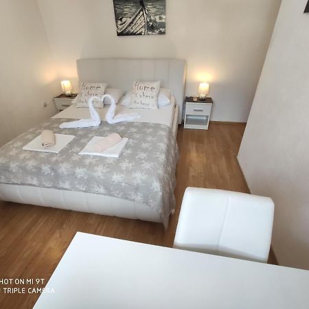 Apartment Burich Макарська Екстер'єр фото