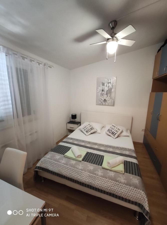 Apartment Burich Макарська Екстер'єр фото